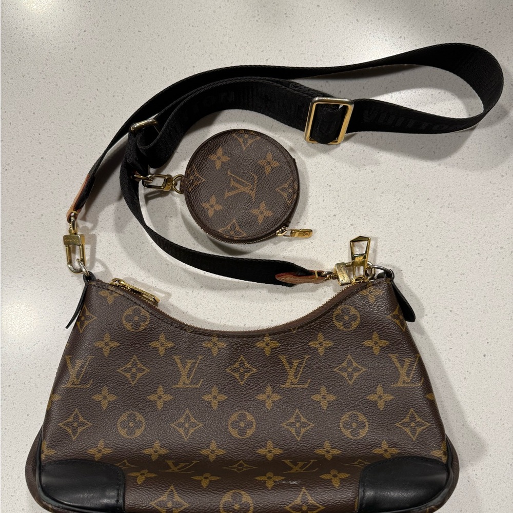 Louis Vuitton Brown Monogram Women's cross body Bag